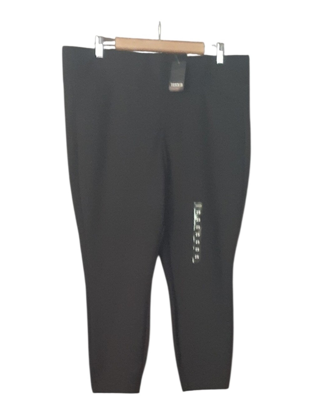 Torrid NWT Studio Pants. TORRID SIZE 2S.       23 " Inseam. Black.